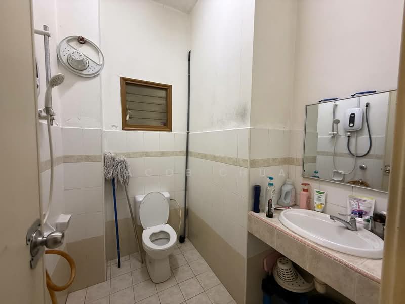 Terraced House for Sale in Skudai (Johor) - Jacob Chua - Bathroom - PropertyGuru.com.my