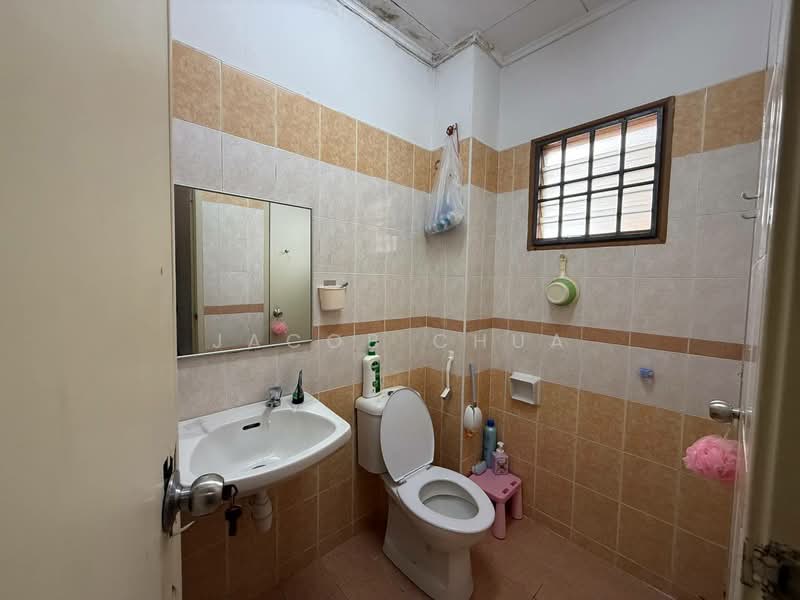 Terraced House for Sale in Skudai (Johor) - Jacob Chua - Bathroom - PropertyGuru.com.my