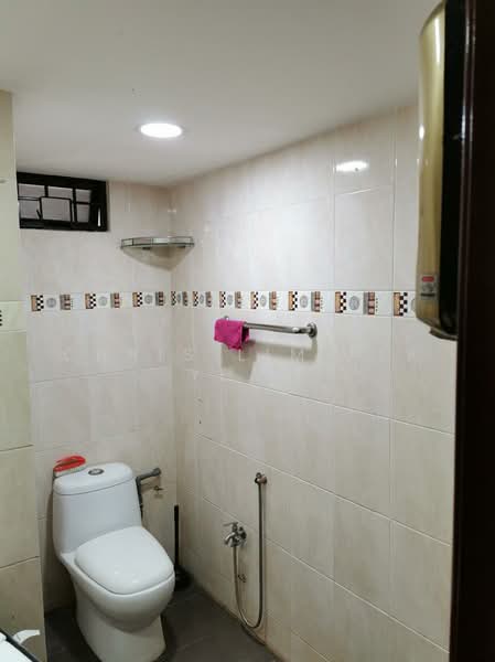 Condominium for Rent at Vista Komanwel C - Chris Lim Pek Yean - Bathroom - PropertyGuru.com.my