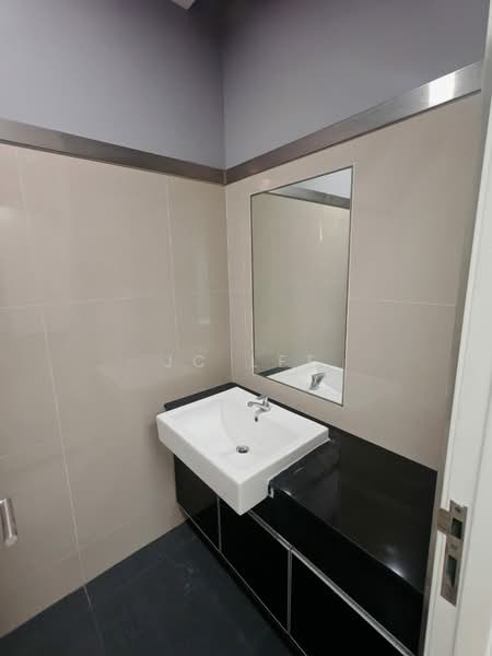 Office for Rent in Kampung Kerinchi (Bangsar South) (Kuala Lumpur) - JC Lee - Bathroom - PropertyGuru.com.my