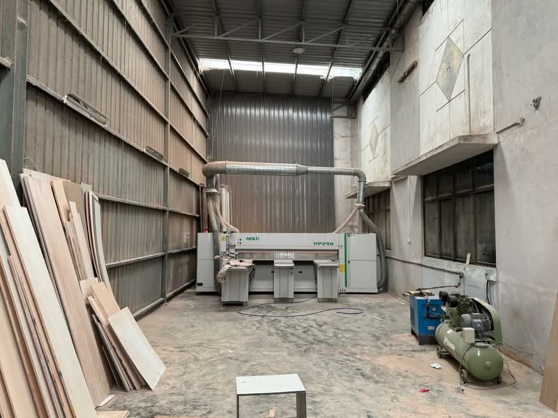 Semi-D Factory for Rent in Taman Perindustrian Cemerlang (Ulu Tiram) - Fion Lee - Interior - PropertyGuru.com.my