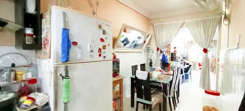2-storey Terraced House for Sale in Seri Kembangan (Selangor) - Muhammad Muadz - Kitchen - PropertyGuru.com.my