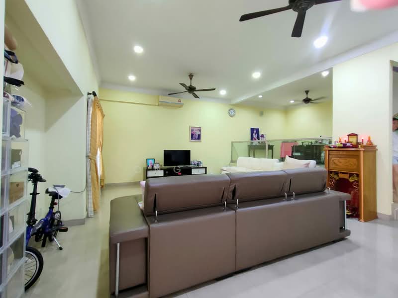 2-storey Terraced House for Sale in SS2 (Petaling Jaya) - Ong Yan - Living Room - PropertyGuru.com.my