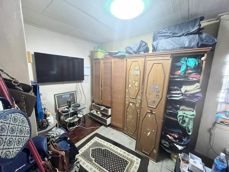 Terraced House for Sale in Batu Arang (Selangor) - May Liong - Bedroom - PropertyGuru.com.my