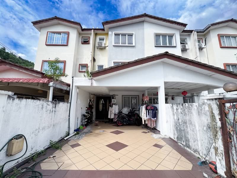 2.5-storey Terraced House for Sale in Taman Bukit Permata (Selayang) - Mohamad Hanafi - Exterior - PropertyGuru.com.my