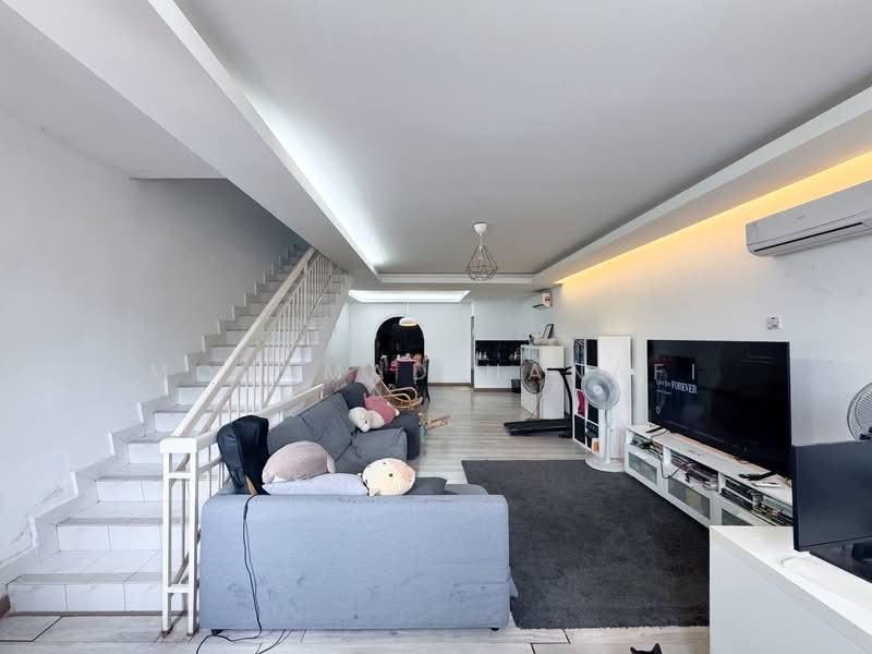 2.5-storey Terraced House for Sale in Taman Bukit Permata (Selayang) - Mohamad Hanafi - Living Room - PropertyGuru.com.my