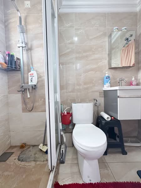 2.5-storey Terraced House for Sale in Taman Bukit Permata (Selayang) - Mohamad Hanafi - Bathroom - PropertyGuru.com.my
