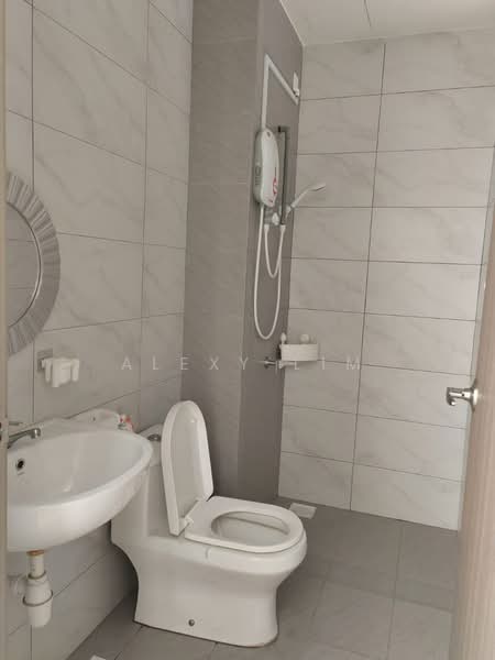 Service Residence for Sale at SKS Habitat - Alexy Lim - Bathroom - PropertyGuru.com.my