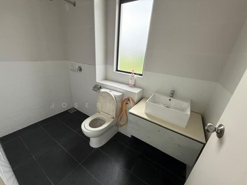 Terraced House for Sale in Kota Masai (Pasir Gudang) - Josephine Yew - Bathroom - PropertyGuru.com.my
