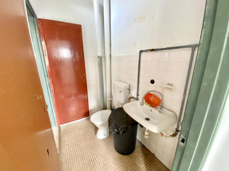 Flat for Sale at Taman Puchong Perdana - Muhammad Muadz - Bathroom - PropertyGuru.com.my