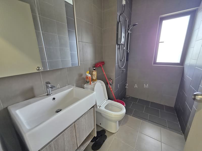 Service Residence for Sale at Sunway Gandaria - Saiful Nizam - Bathroom - PropertyGuru.com.my