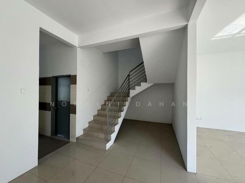 Taman Langat Utama untuk Untuk Dijual - RM 498,888, Mac 2026 - Entrance - PropertyGuru.com.my