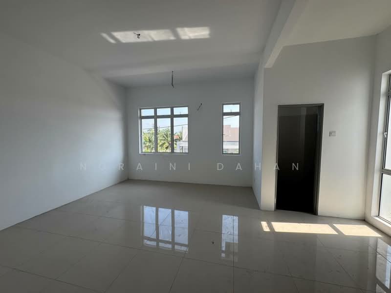 Taman Langat Utama untuk Untuk Dijual - RM 498,888, Mac 2026 - Interior - PropertyGuru.com.my