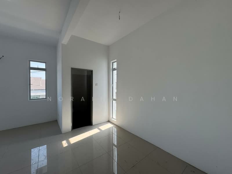 Taman Langat Utama untuk Untuk Dijual - RM 498,888, Mac 2026 - Interior - PropertyGuru.com.my