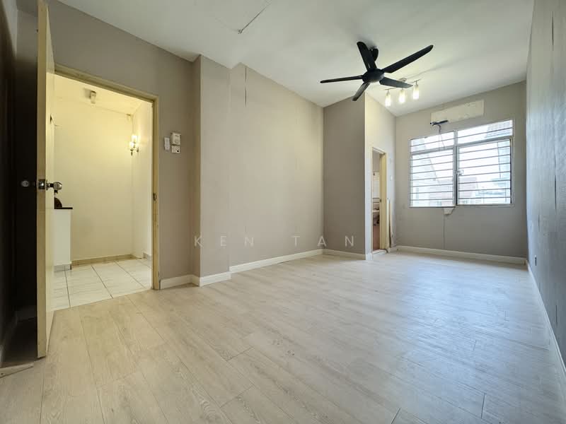 2.5-storey Terraced House for Sale in Seri Kembangan (Selangor) - KEN TAN - Interior - PropertyGuru.com.my