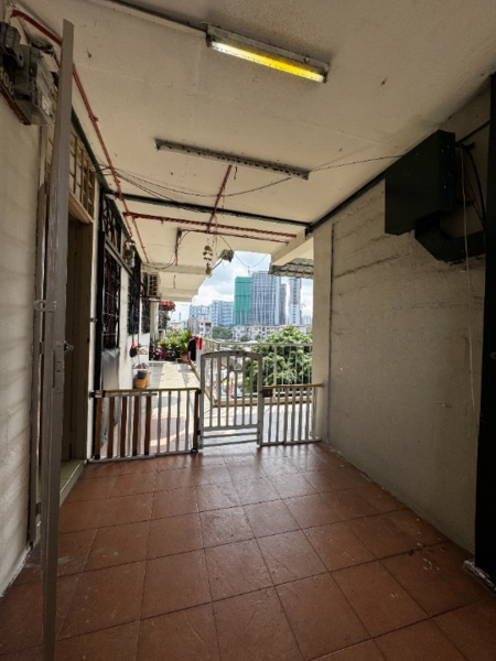 Flat for Sale at Seksyen 1 Wangsa Maju Flat - Mezzie . - Corridor - PropertyGuru.com.my