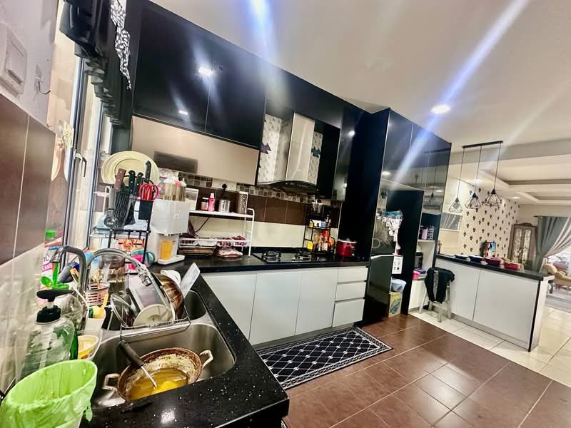 Taman Indah KLIA untuk Untuk Dijual - RM 480,000, Mac 2026 - Kitchen - PropertyGuru.com.my