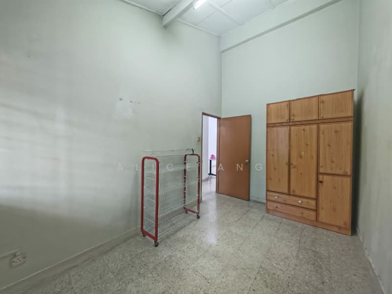 Taman Kempas Tamans Kempass untuk Untuk Disewa - RM 1,400 /bulan, Mac 2026 - Interior - PropertyGuru.com.my