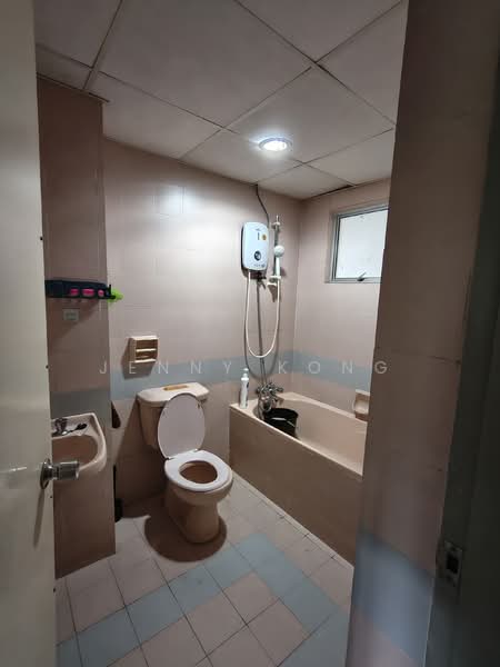 Selesa Hillhomes Resort untuk Untuk Disewa - RM 1,200 /bulan, Mac 2026 - Bathroom - PropertyGuru.com.my