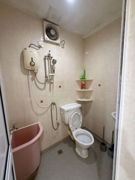 Apartment for Sale at Gambier Heights - Nicole Koh - Bathroom - PropertyGuru.com.my