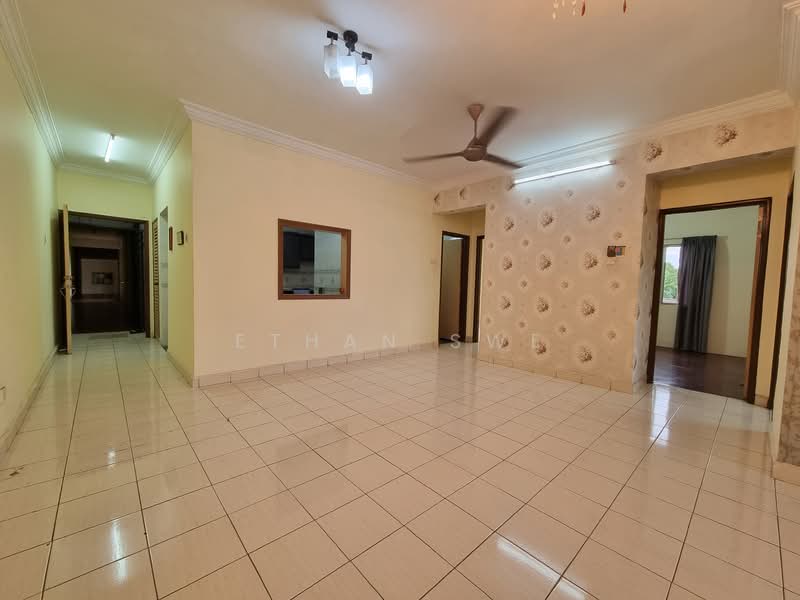 Condominium for Sale at Astana Putra - Ethan Swe - Living Room - PropertyGuru.com.my