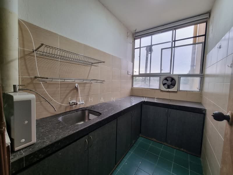 Condominium for Sale at Astana Putra - Ethan Swe - Kitchen - PropertyGuru.com.my