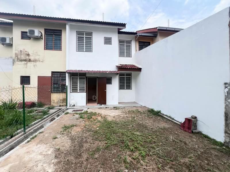 2-storey Terraced House for Sale in Beranang (Selangor) - Mohd Faizal - Exterior - PropertyGuru.com.my