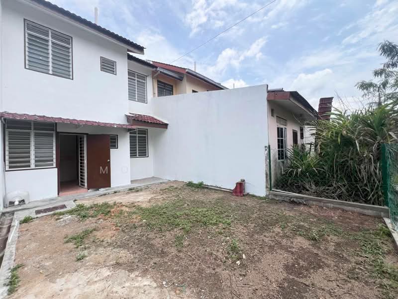 2-storey Terraced House for Sale in Beranang (Selangor) - Mohd Faizal - Exterior - PropertyGuru.com.my