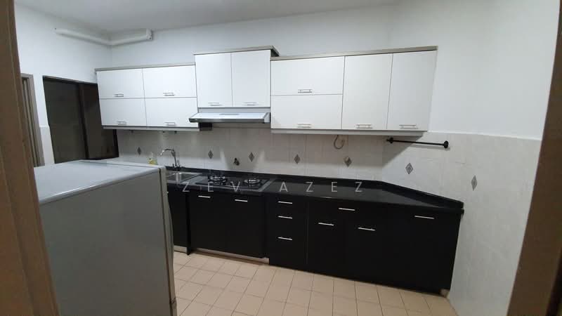 Villa Angsana untuk Untuk Disewa - RM 1,600 /bulan, Feb 2026 - Kitchen - PropertyGuru.com.my