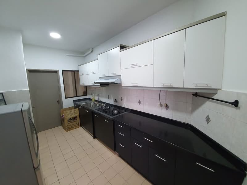 Villa Angsana untuk Untuk Disewa - RM 1,600 /bulan, Feb 2026 - Kitchen - PropertyGuru.com.my