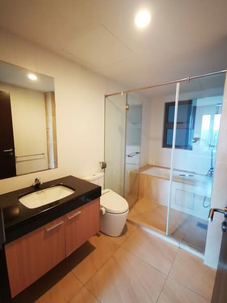 Austin Suites (Permata Austin) untuk Untuk Dijual - RM 400,000, Feb 2026 - Bathroom - PropertyGuru.com.my
