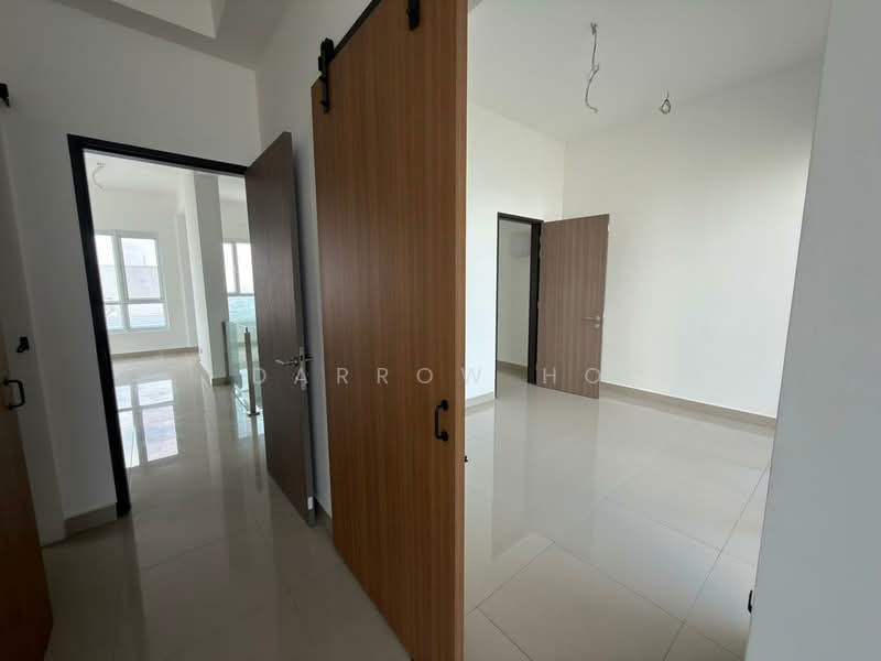 Service Residence for Sale at Vista Tiara (MBW Bay) - Darrow Ho - PropertyGuru.com.my