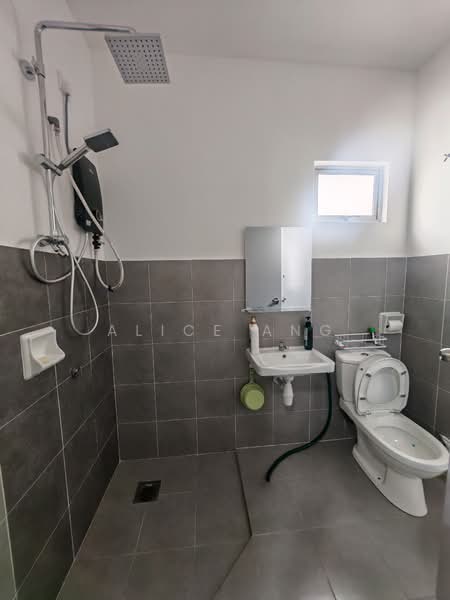 2-storey Terraced House for Sale in Pasir Gudang (Johor) - Alice Ang - Bathroom - PropertyGuru.com.my