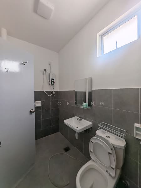 2-storey Terraced House for Sale in Pasir Gudang (Johor) - Alice Ang - Bathroom - PropertyGuru.com.my