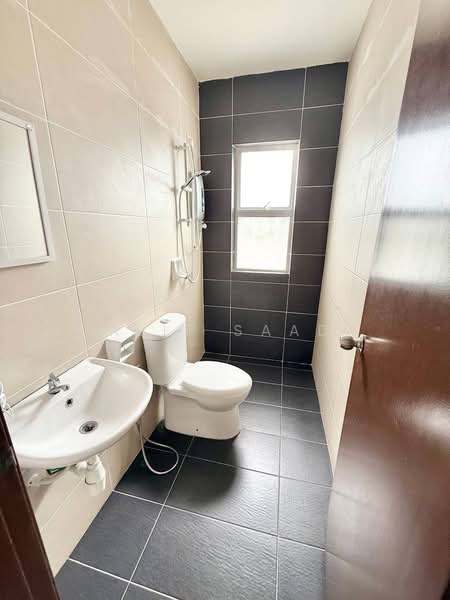 Cluster House for Sale in Sepang (Selangor) - Alif Saad - Bathroom - PropertyGuru.com.my