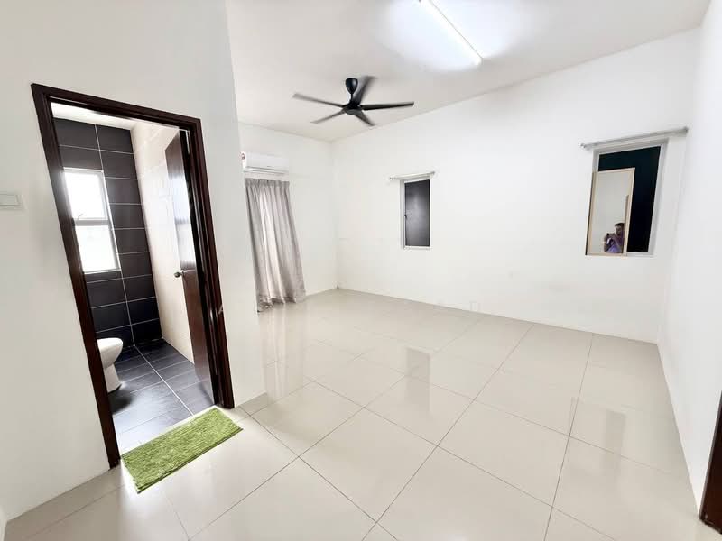 Cluster House for Sale in Sepang (Selangor) - Alif Saad - Bathroom - PropertyGuru.com.my