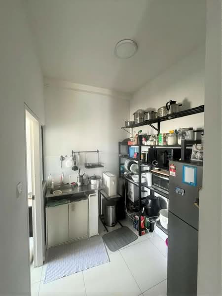 Service Residence for Sale at Seasons Garden Residences - Rony Yeo - Kitchen - PropertyGuru.com.my