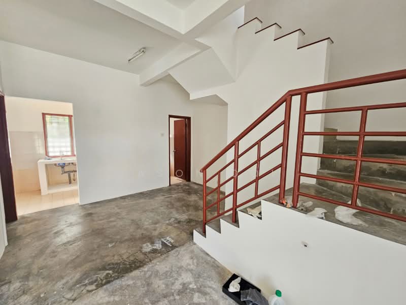2-storey Terraced House for Sale in Usj 12 (Subang Jaya) - Jason Ooi - Kitchen - PropertyGuru.com.my
