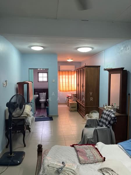 Taman Sri Watan untuk Untuk Dijual - RM 700,000, Mac 2026 - Bedroom - PropertyGuru.com.my