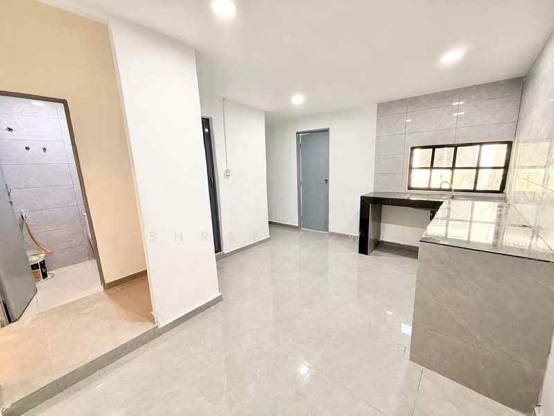 Taman Tuanku Ampuan Najihah untuk Untuk Dijual - RM 330,000, Mac 2026 - Kitchen - PropertyGuru.com.my