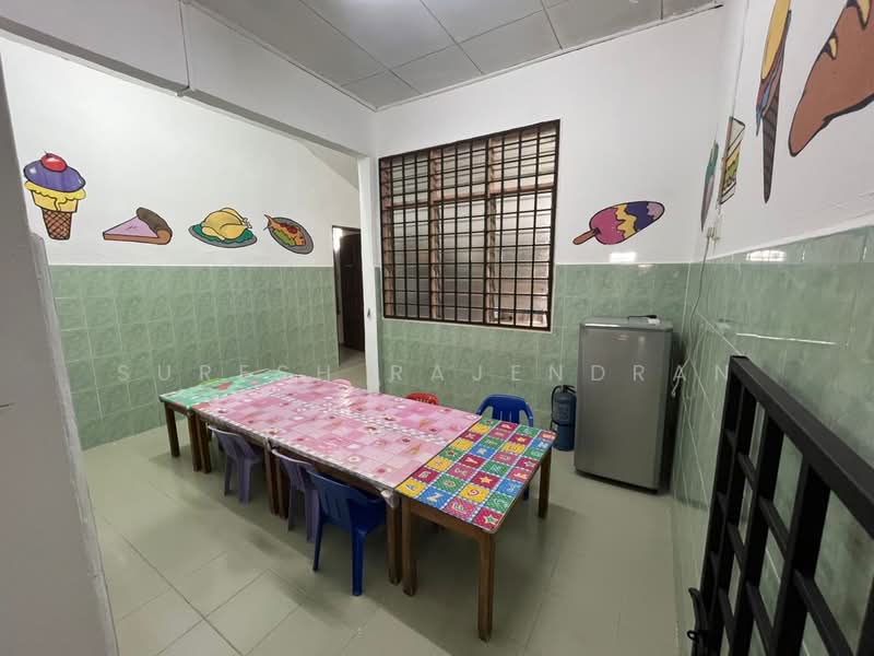 1-storey Terraced House for Rent in Taman Puteri Wangsa (Ulu Tiram) - Suresh Rajendran - Dining Room - PropertyGuru.com.my