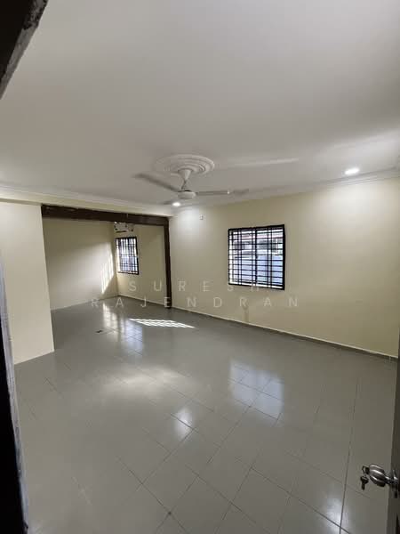 1-storey Terraced House for Rent in Taman Puteri Wangsa (Ulu Tiram) - Suresh Rajendran - Living Room - PropertyGuru.com.my