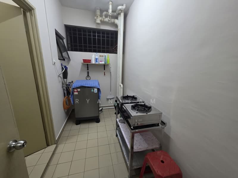Condominium for Rent at Royal Domain Sri Putramas 2 - Ryan Fam - Kitchen - PropertyGuru.com.my