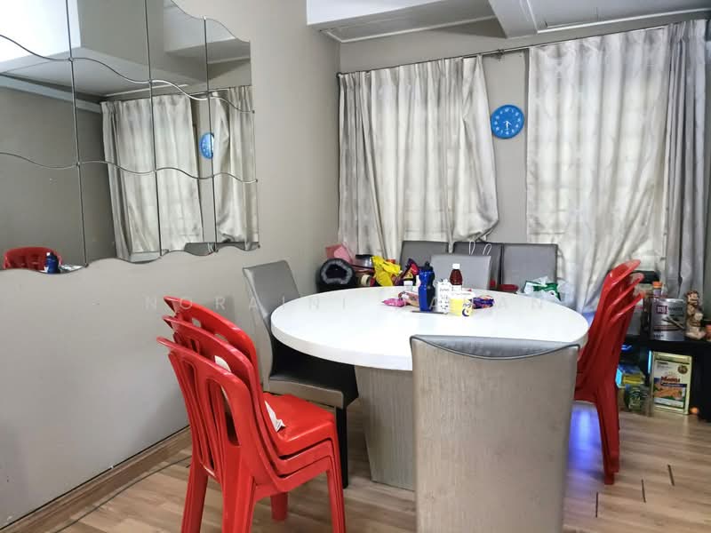 2.5-storey Terraced House for Sale in Ampang Jaya (Ampang) - Noraini Dahan - Dining Room - PropertyGuru.com.my