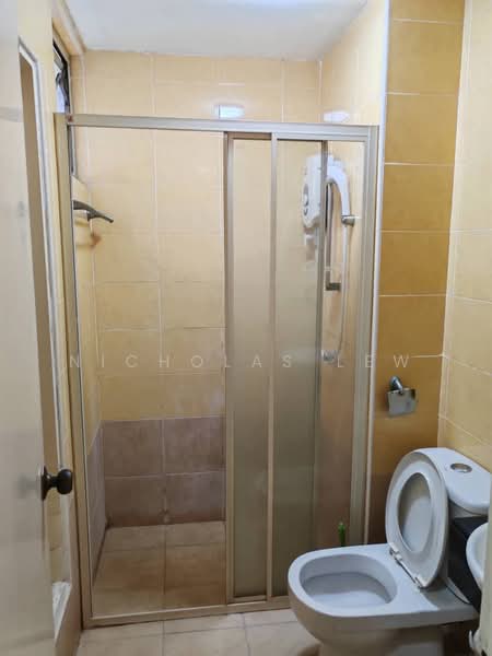 Condominium for Rent at East Lake Residence - Nicholas Lew - Bathroom - PropertyGuru.com.my