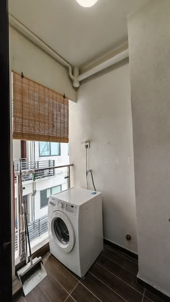 Royal Strand @ Country Garden Danga Bay untuk Untuk Disewa - RM 2,400 /bulan, Mac 2026 - Balcony - PropertyGuru.com.my