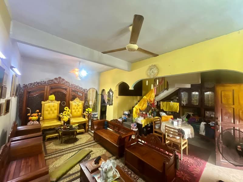 Double Storey Taman Cempaka Ampang untuk Untuk Dijual - RM 750,000, Mac 2026 - Living Room - PropertyGuru.com.my
