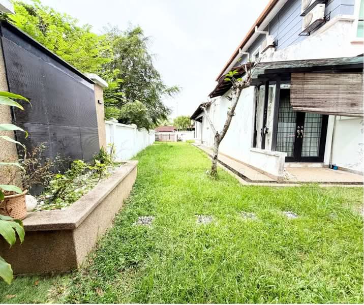 Pusat Bandar Putra Permai untuk Untuk Dijual - RM 1,800,000, Mac 2026 - Exterior - PropertyGuru.com.my