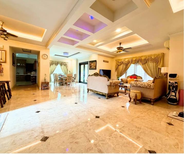 Pusat Bandar Putra Permai untuk Untuk Dijual - RM 1,800,000, Mac 2026 - Living Room - PropertyGuru.com.my