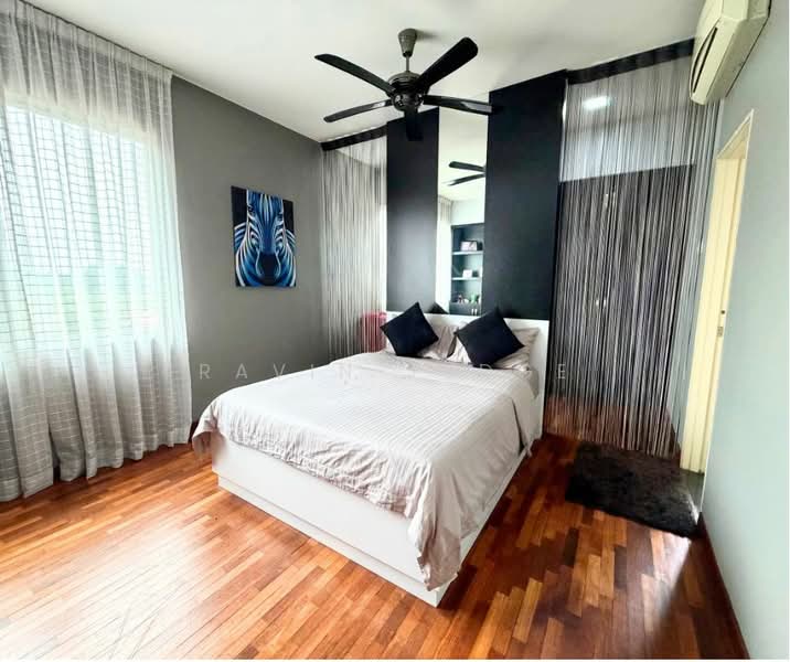 Pusat Bandar Putra Permai untuk Untuk Dijual - RM 1,800,000, Mac 2026 - Bedroom - PropertyGuru.com.my